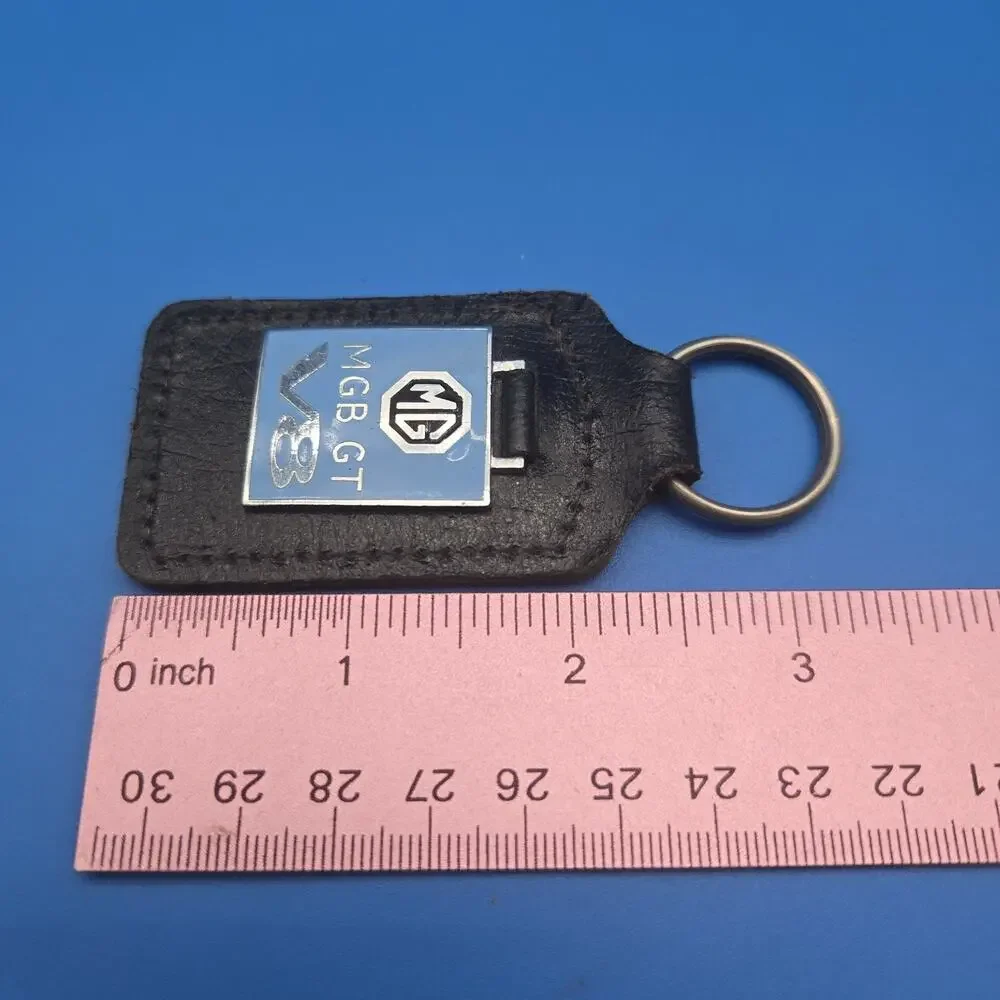 MG MGB/GT V8 Enamel Leather Vintage Motor Car Key Ring Fob Badge Made In England